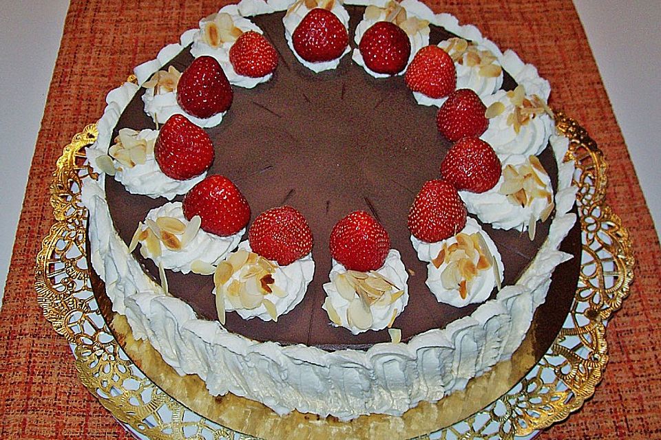 Chiaras Erdbeer-Sahnetorte