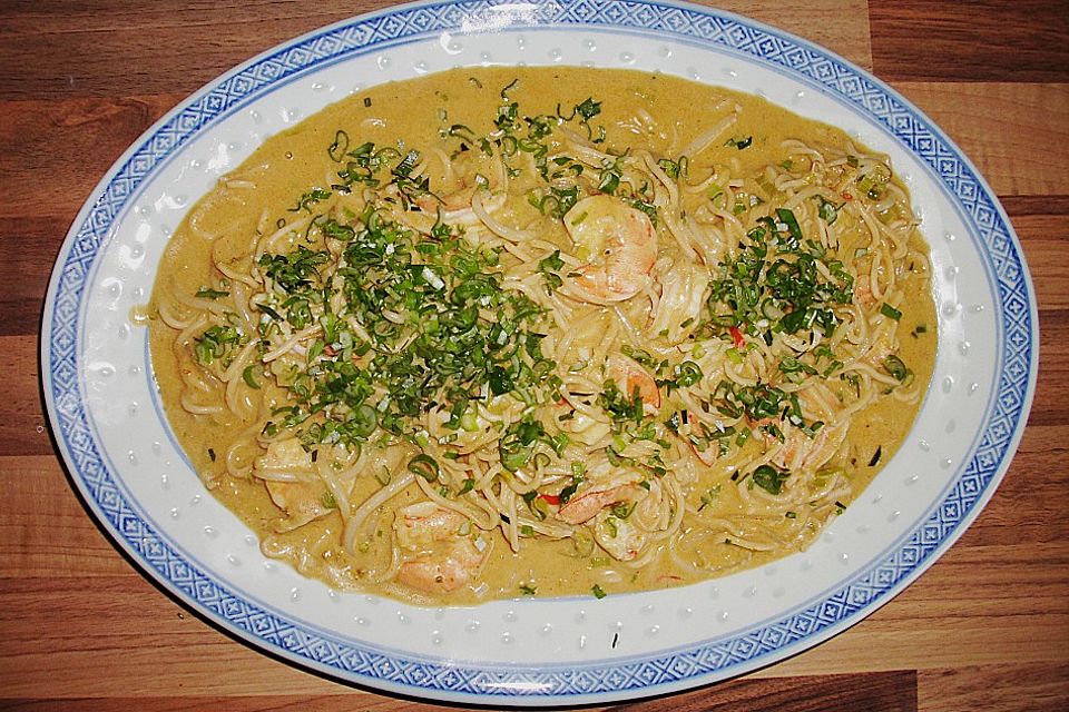 Riesengarnelen in Curry-Kokos Sauce