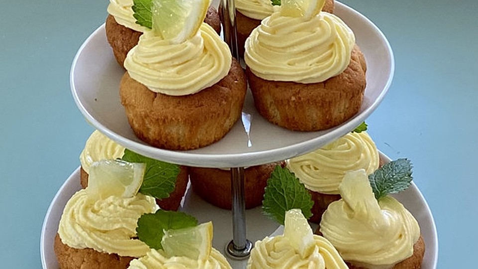 Zitronen Cupcakes Mit Creamcheese Frosting Von Lagolosina Chefkoch 