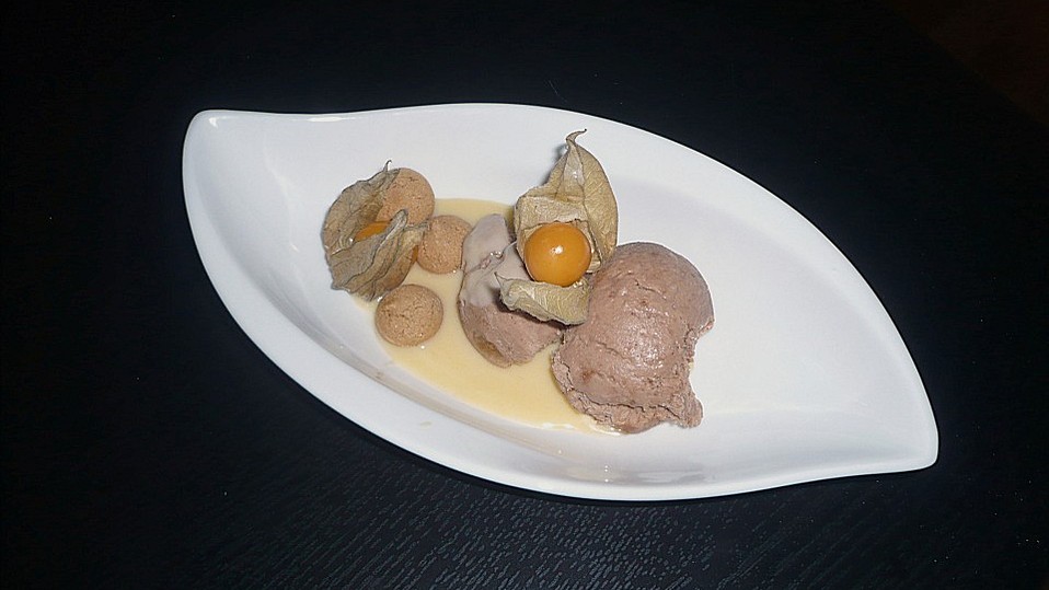 Amarettieis mit Eierlikör von sonnenkoenigin28 Amarettieis mit Eierlikör von sonnenkoenigin28