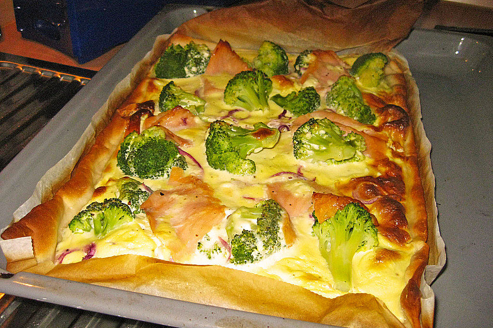 Brokkoliquiche mit Räucherlachs Brokkoliquiche mit Räucherlachs
