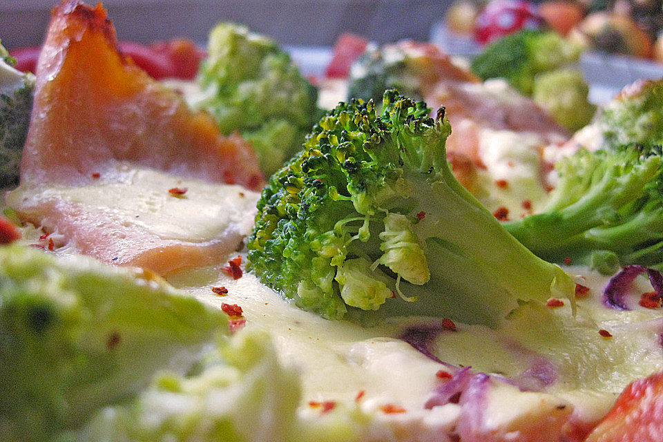 Brokkoliquiche mit Räucherlachs Brokkoliquiche mit Räucherlachs