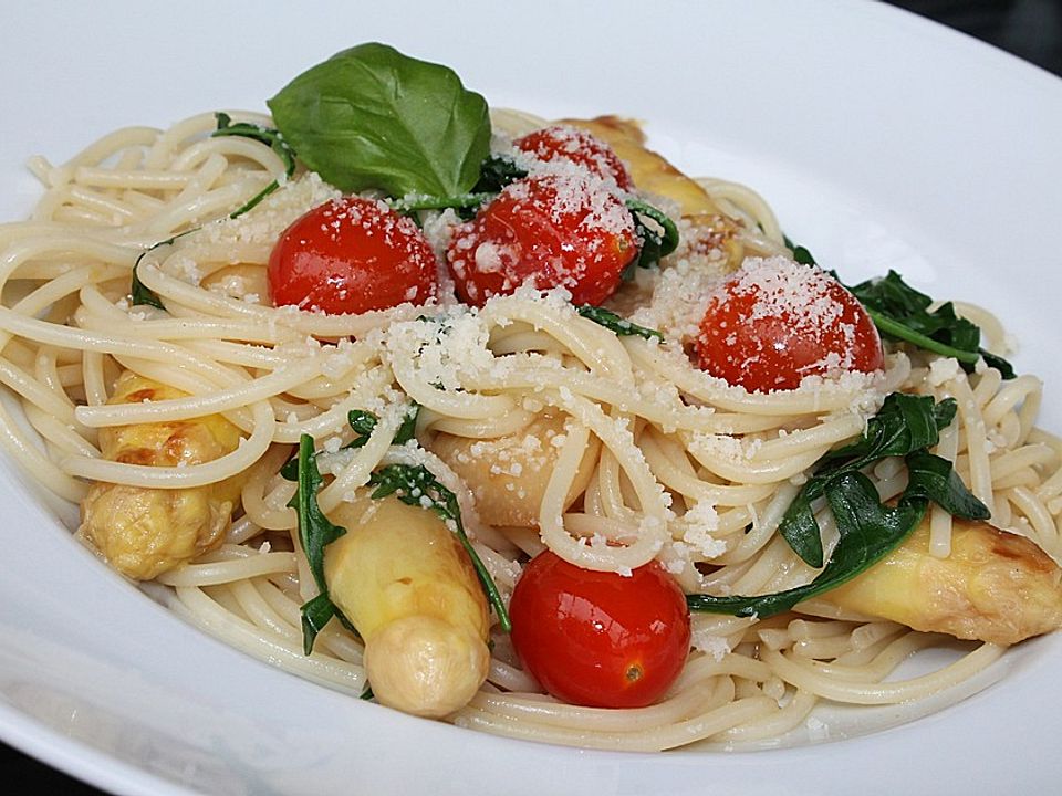 Pasta Mit Gebratenem Spargel Cocktailtomaten Und Rucola Von Mummi56 Chefkoch