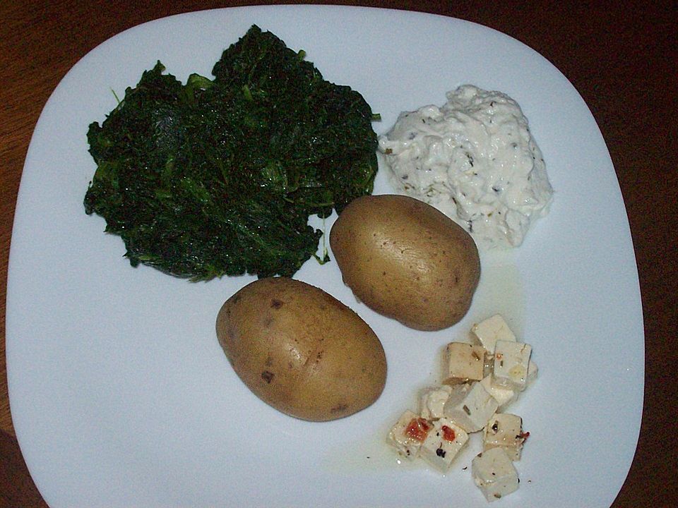 Pellkartoffeln mit Spinat, Quark und eingelegtem Schafskäse von Vicky92 ...
