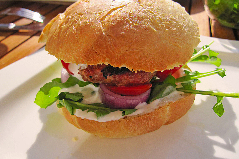 Leckere Tatar-Burger