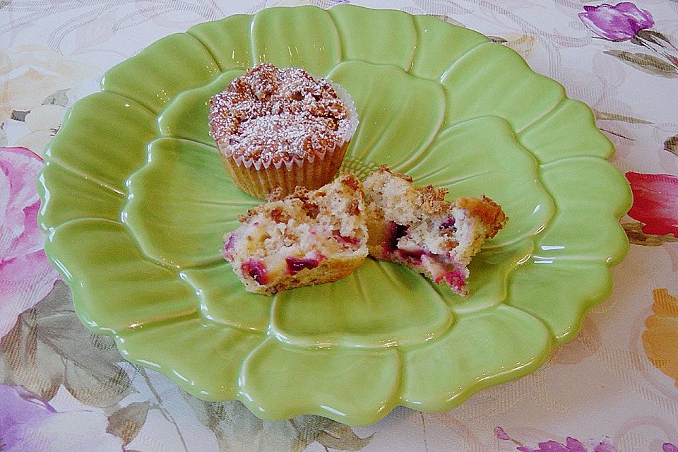 Pflaumen-Amarettini Muffins