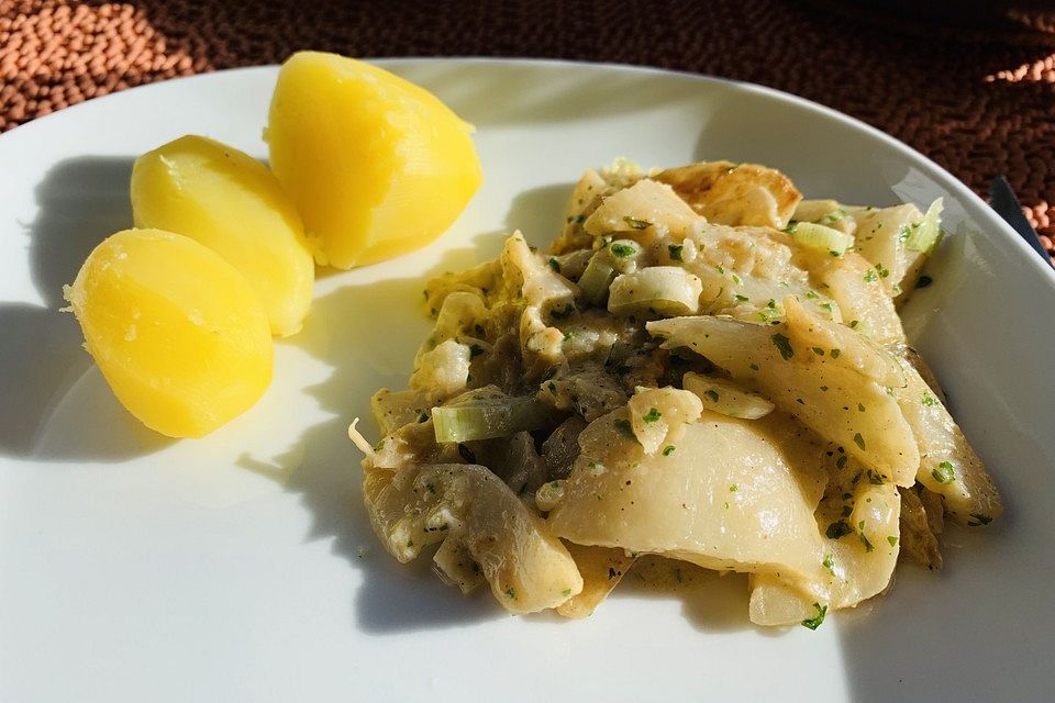 Mairübchen in Petersilienbutter