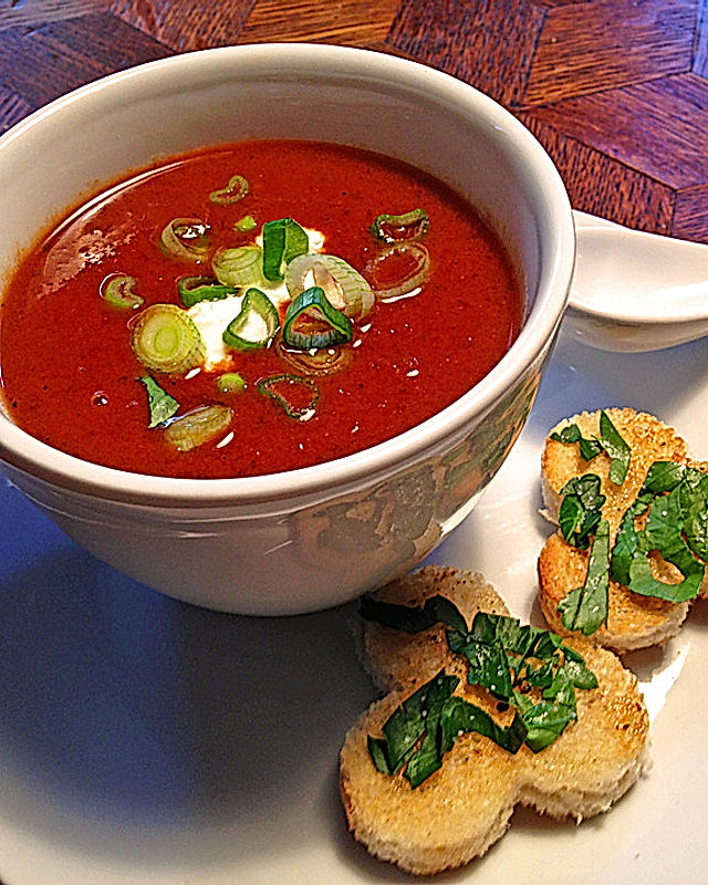 Rote Zwiebelsuppe