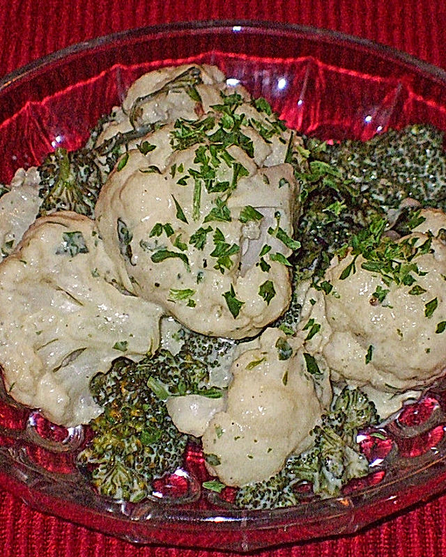 Blumenkohl-Brokkoli-Salat