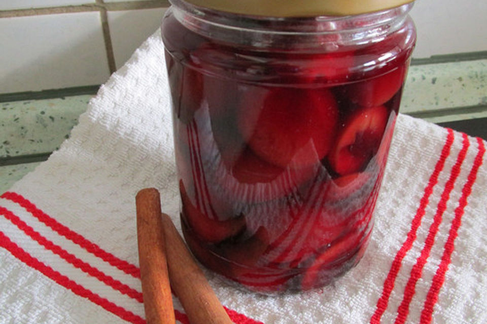 Rotwein-Rum Zwetschgen