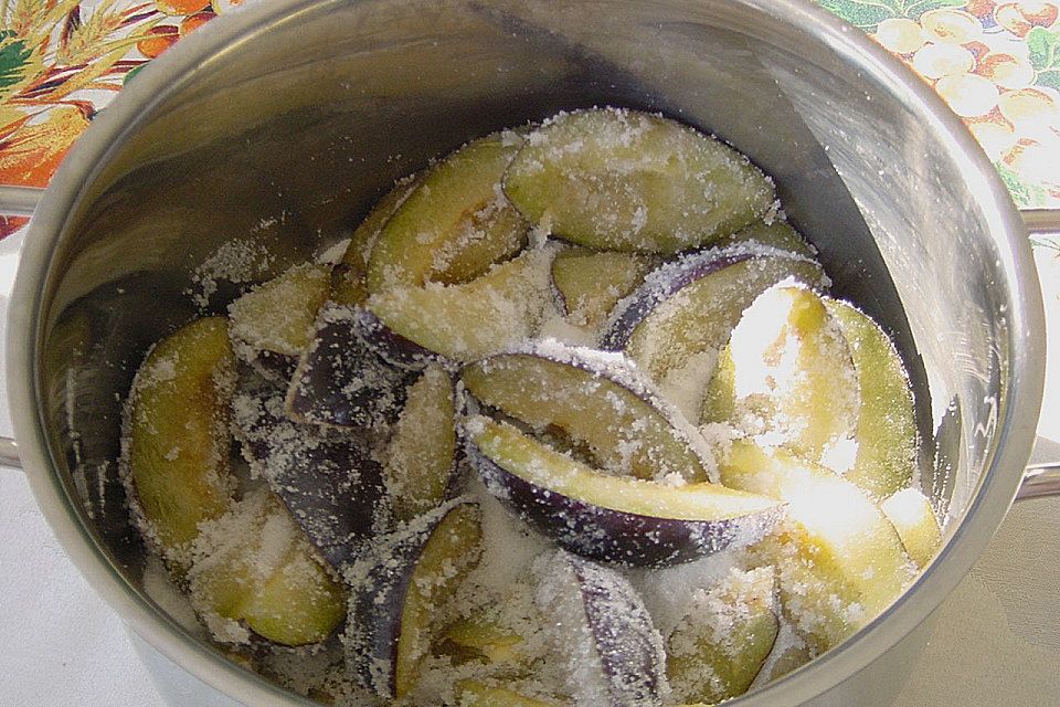 Rotwein-Rum Zwetschgen