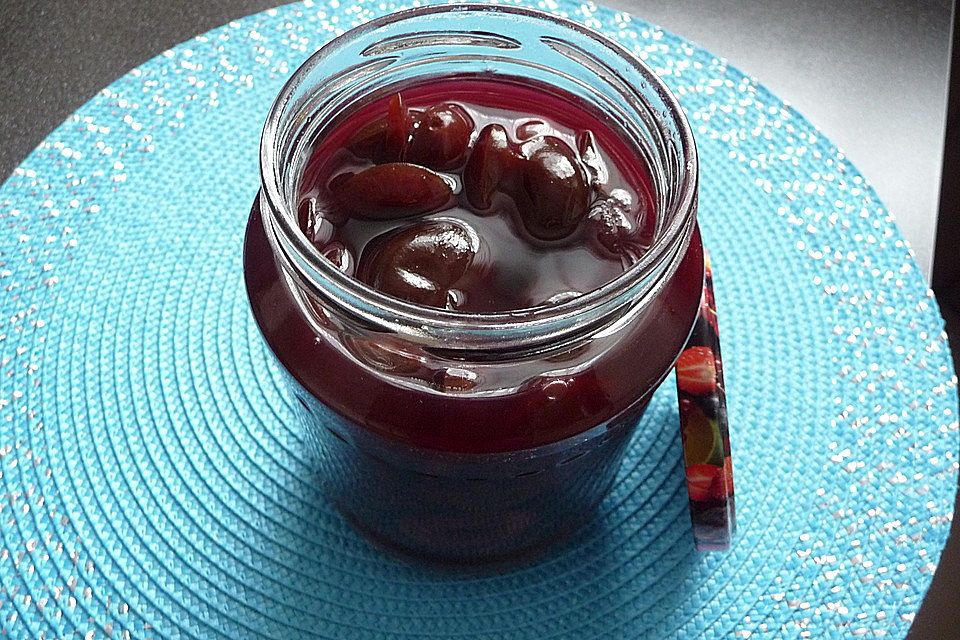 Rotwein-Rum Zwetschgen