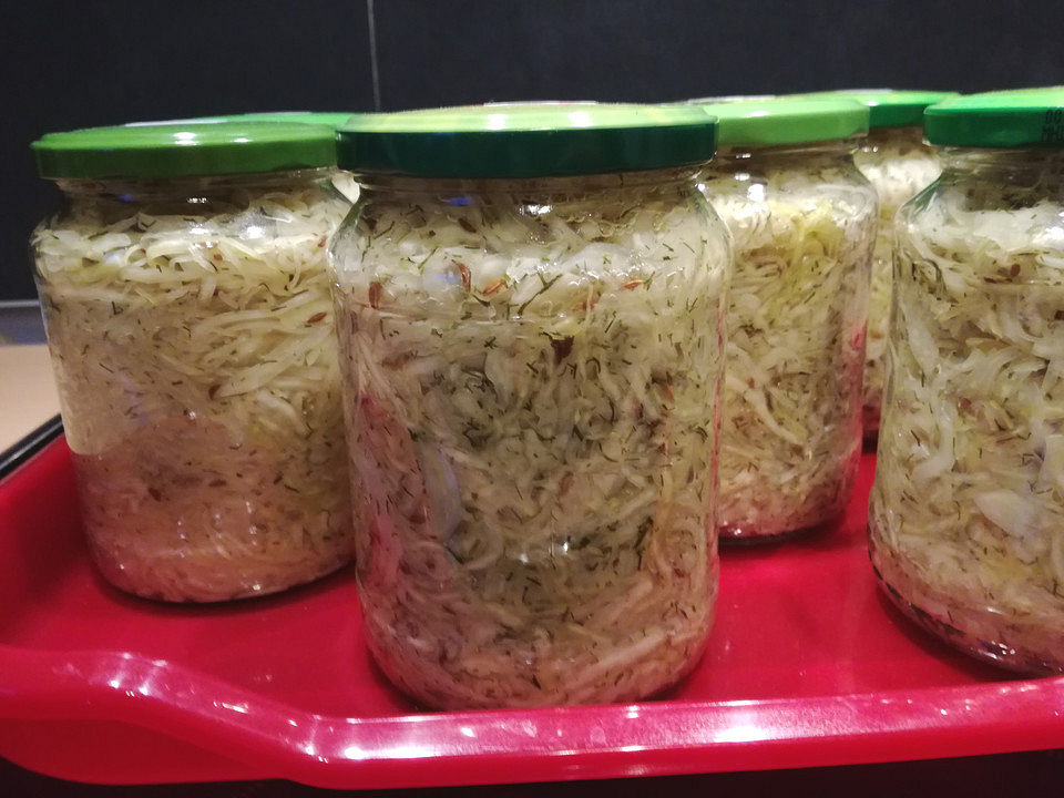 Sauerkraut in einem Glas selbst gemacht von Liliana | Chefkoch
