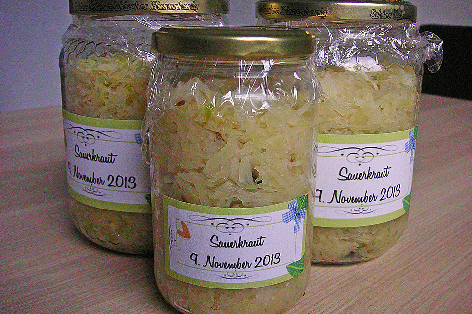 Sauerkraut in einem Glas selbst gemacht