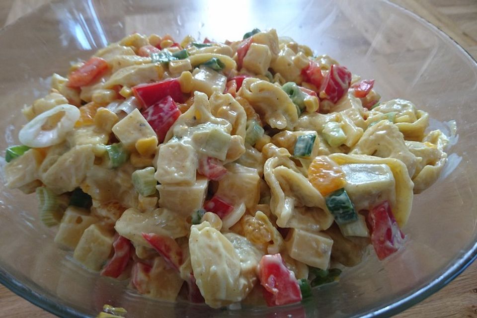 Curry-Tortellini-Salat