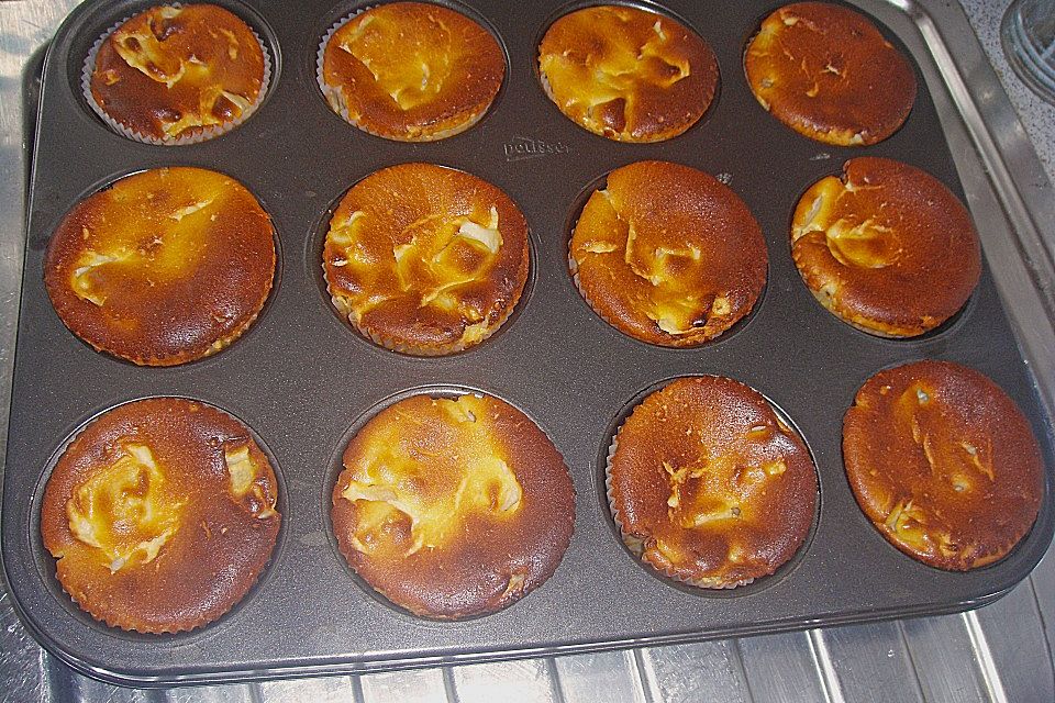 Käsekuchenmuffins mit Birnen