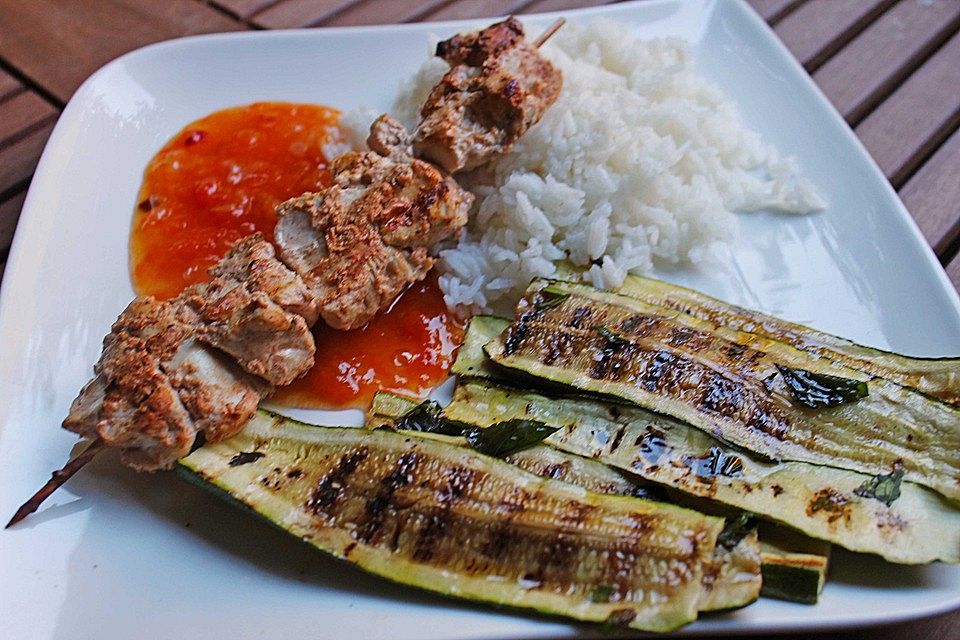 Gegrillte Zucchini mit Minze