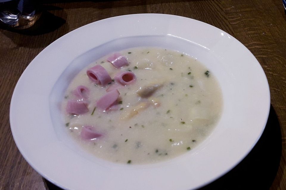 botos Spargelcremesuppe