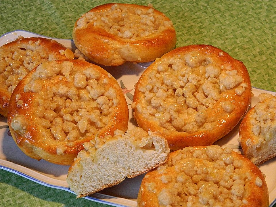 Apfelschnecken mit Zimtstreuseln von sweethoneyplatypus| Chefkoch