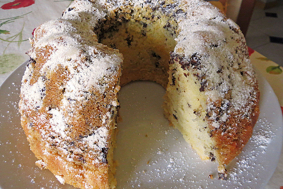 Stracciatella-Eierlikör-Kuchen