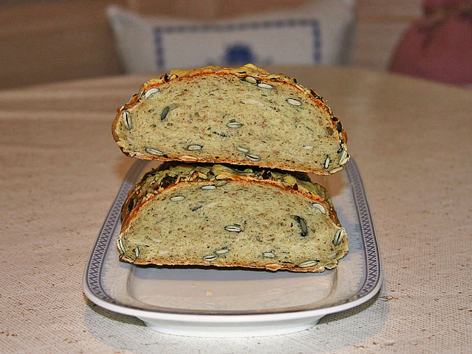 Kürbiskernbrot mit Käsehaube von Hobbykochen| Chefkoch