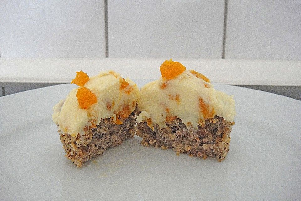 Aprikosen-Haselnuss Törtchen