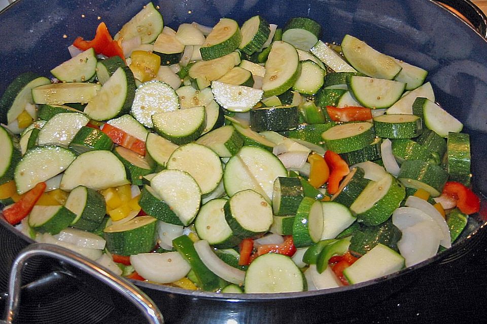 Zucchini süß-sauer