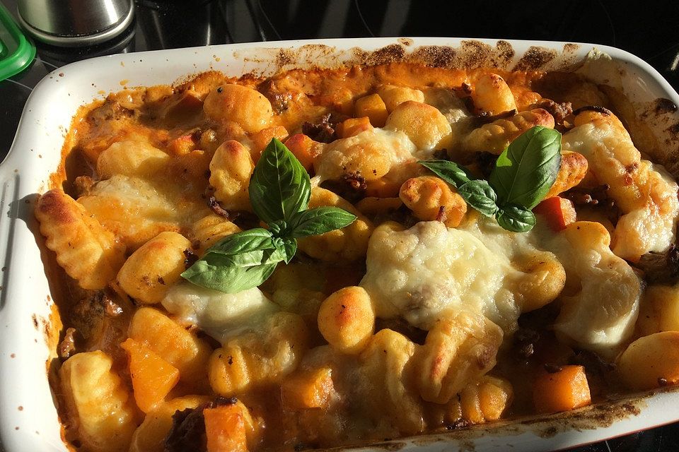 Saftiger Kürbis-Gnocchi-Auflauf