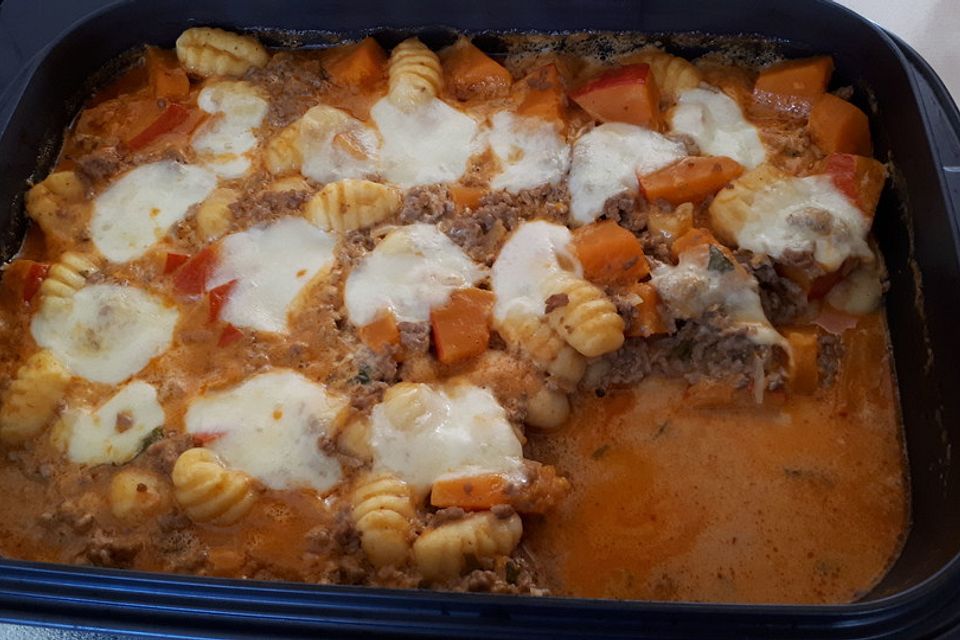 Saftiger Kürbis-Gnocchi-Auflauf