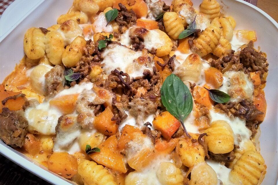 Saftiger Kürbis-Gnocchi-Auflauf