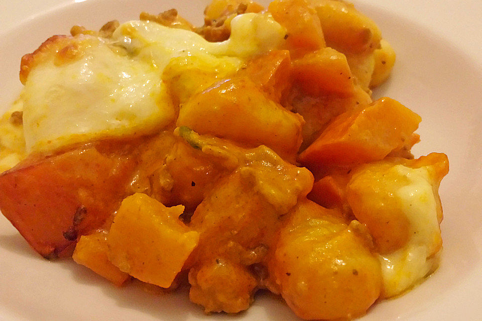 Saftiger Kürbis-Gnocchi-Auflauf