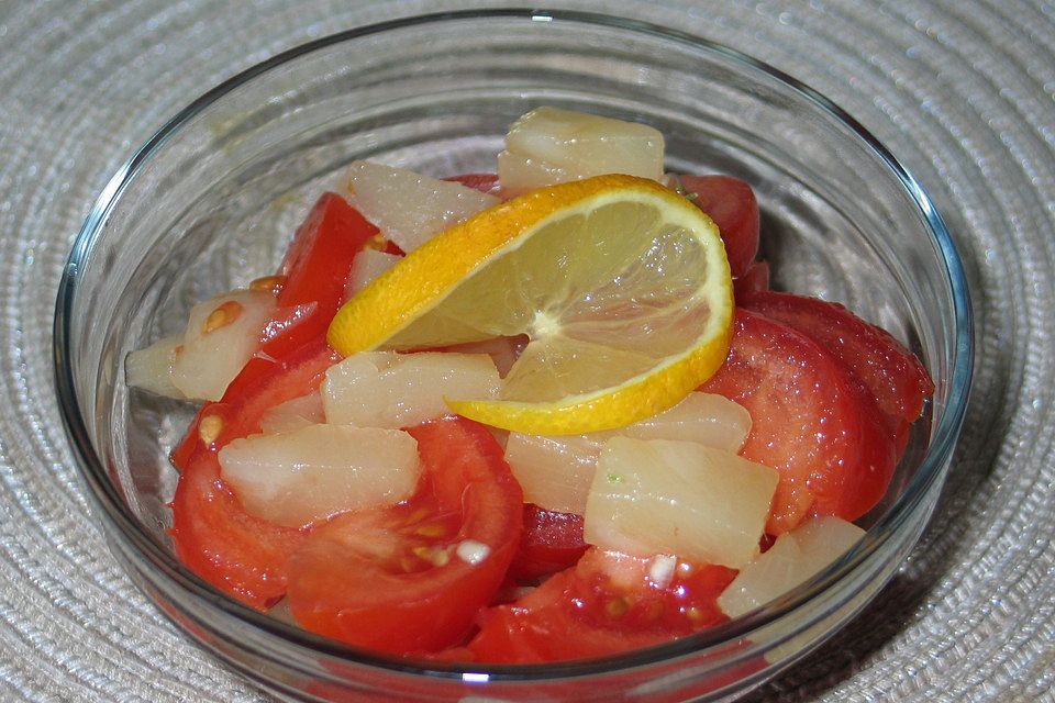 Tomatensalat mit Ananas Tomatensalat mit Ananas