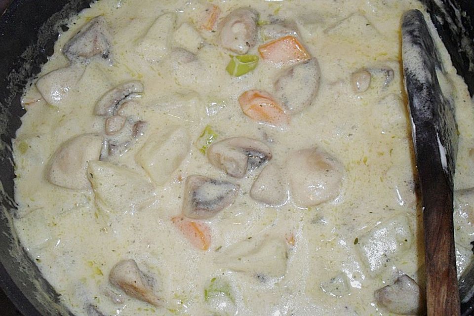 Kohlrabigemüse mit Champignons