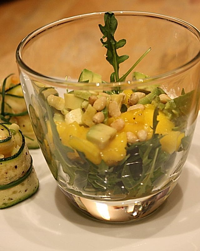 Rucola-Mango-Salat mit Avocado