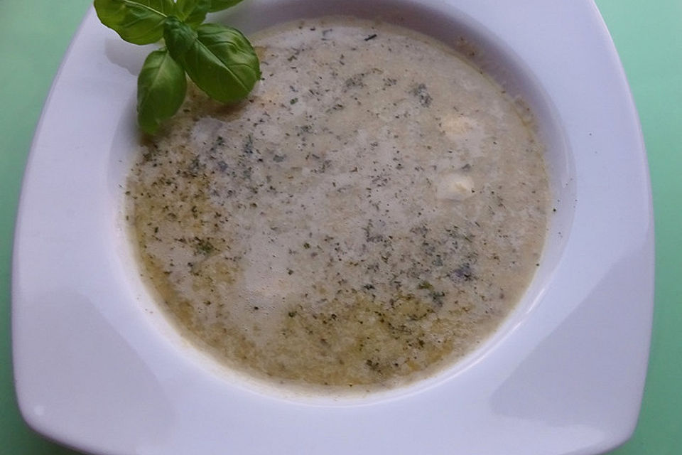 Mangold (Spinat)-Erbsensuppe