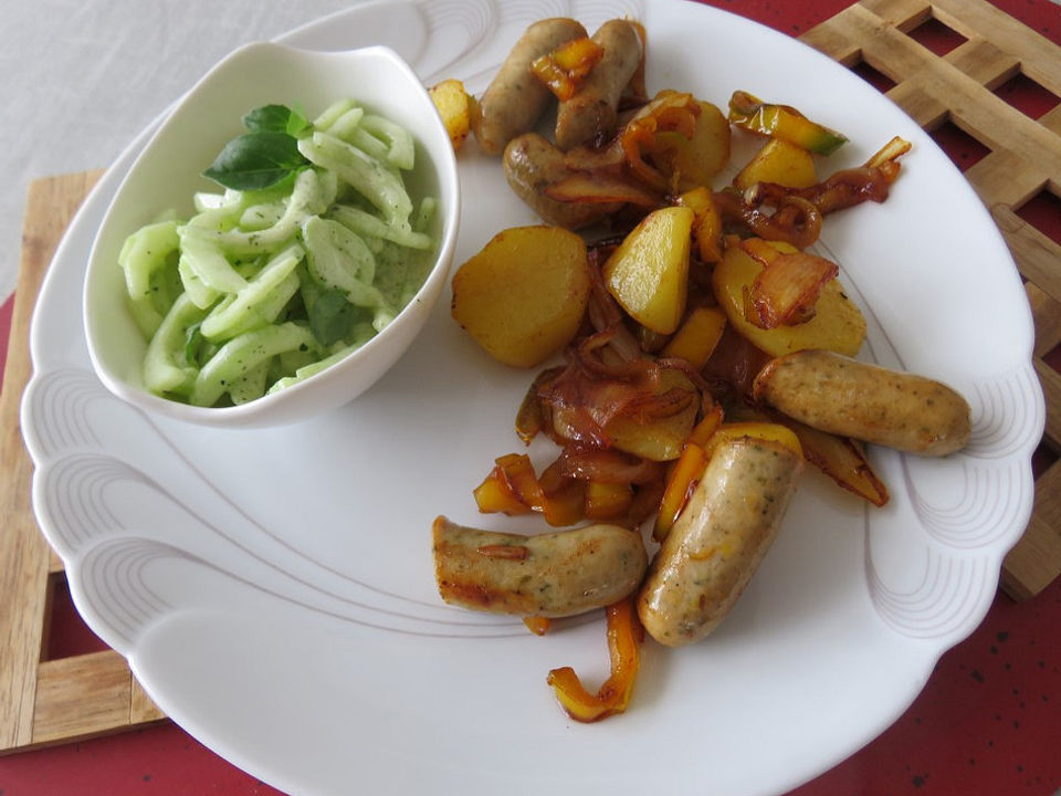 Nürnberger Würstchenpfanne mit Gemüse von LaChica06| Chefkoch