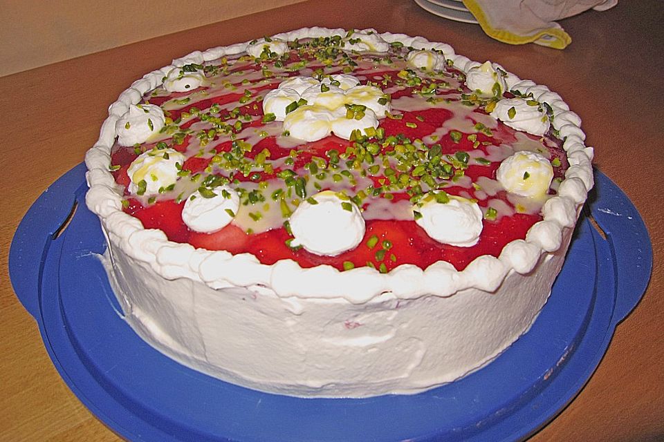 Erdbeertorte mit Eierlikör