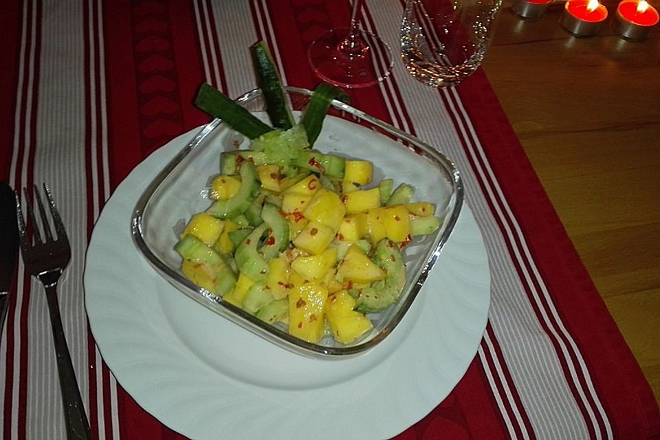 Gurken-Mango-Salat