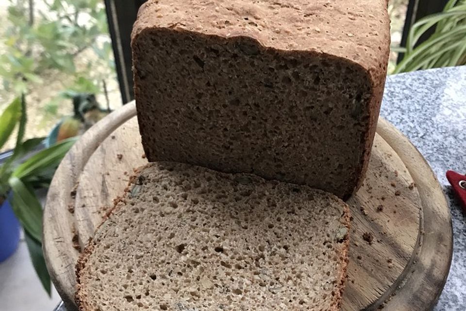 Buttermilch-Mehrkornbrot für den Brotbackautomat