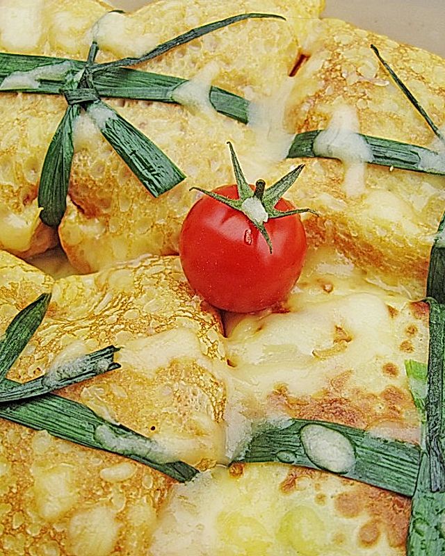 Crespelle mit Tomate und Mozzarella