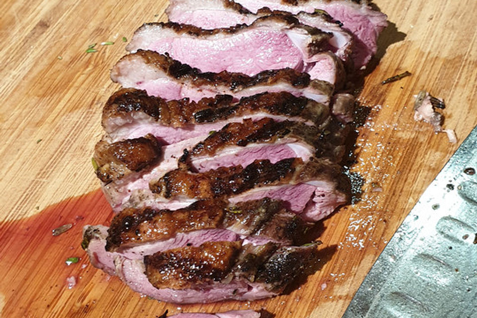 Gegrillte Entenbrust mit Pflaumen-Portwein Sauce Gegrillte Entenbrust mit Pflaumen-Portwein Sauce