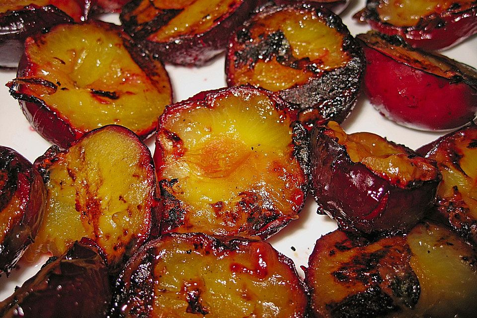 Gegrillte Entenbrust mit Pflaumen-Portwein Sauce Gegrillte Entenbrust mit Pflaumen-Portwein Sauce