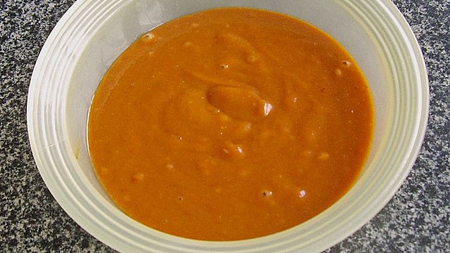 Erdnusssoße (blitzschnell zubereitet) von knoedelmaus