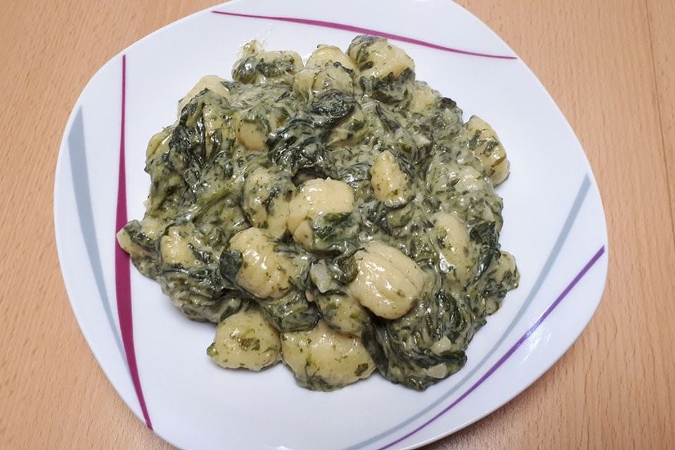 Gnocchi in Spinat-Frischkäse-Soße