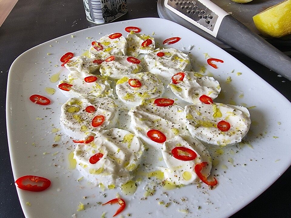 Marinierter Mozzarella in Crème fraîch mit Zitrone und Majoran von F ...