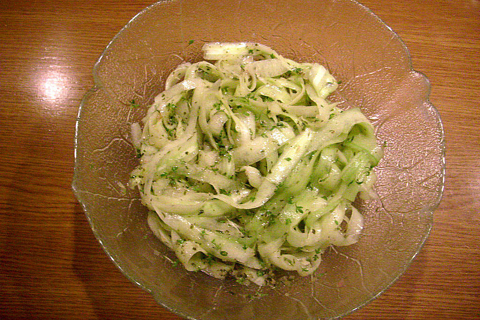 Gurken-Kresse-Salat à la Gabi