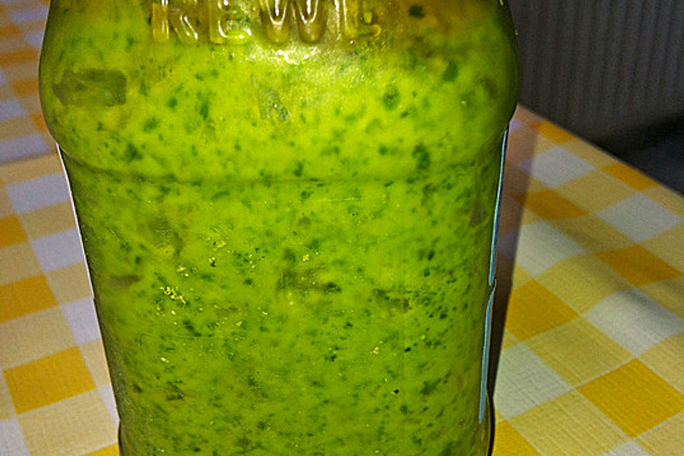 Basilikum-Petersilien-Pesto