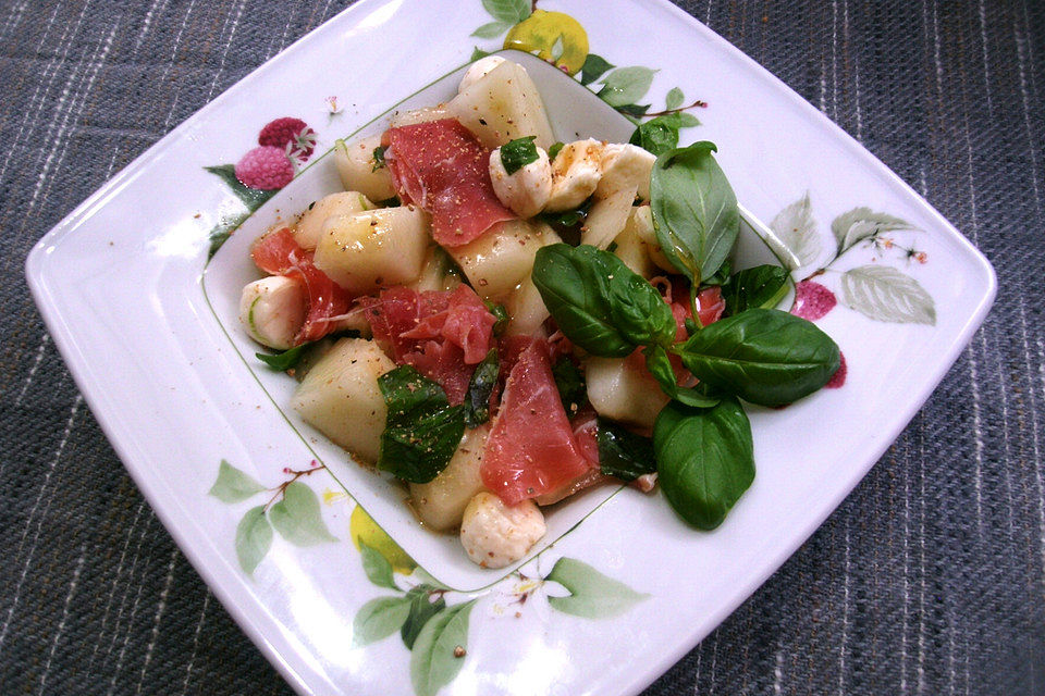 Sommerlicher Honigmelonen-Salat