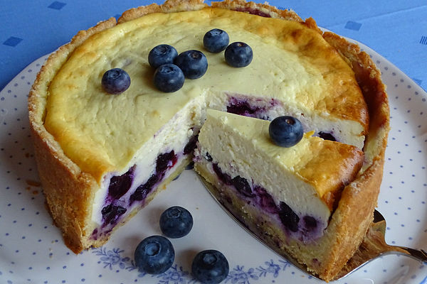 Flowers Heidelbeer-Käsekuchen von FlowerBomb | Chefkoch