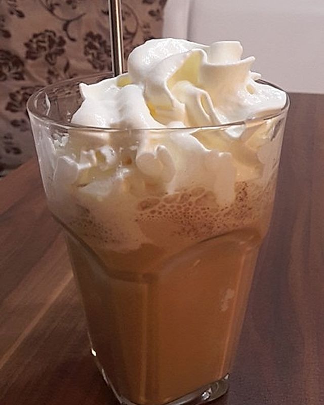 Marzipan-Eiskaffee
